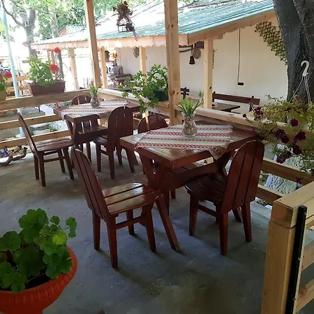 почивна база верея Campsite Byala (Varna)