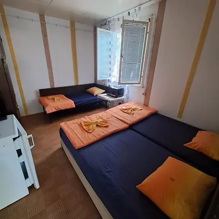 почивна база верея Campsite