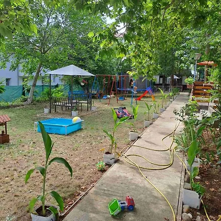 почивна база верея Campsite Byala (Varna)