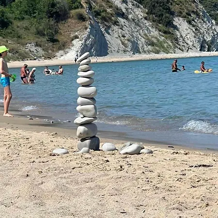 почивна база верея Campsite Byala (Varna)